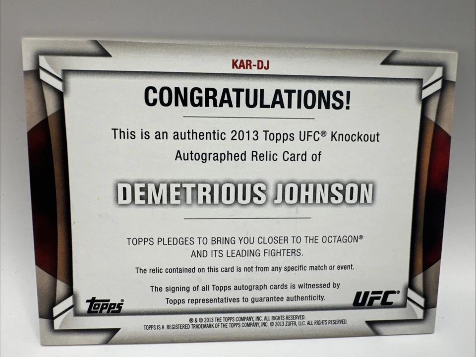 Demetrious Johnson 2013 Knockout Auto Relic 116/399 UFC- 2128 - Image 2 of 2