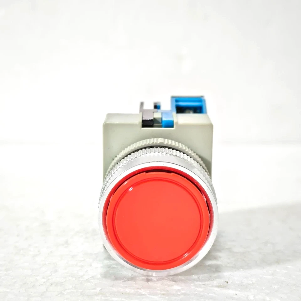 IDEC ABW110R PUSH BUTTON F22MM MOMENTARY METAL ROUND LOT OF 3 NEW - Image 2 of 4