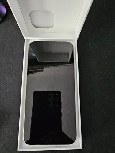 Apple iPhone 15 Pro Max - 256 GB - Natural Titanium (Unlocked)