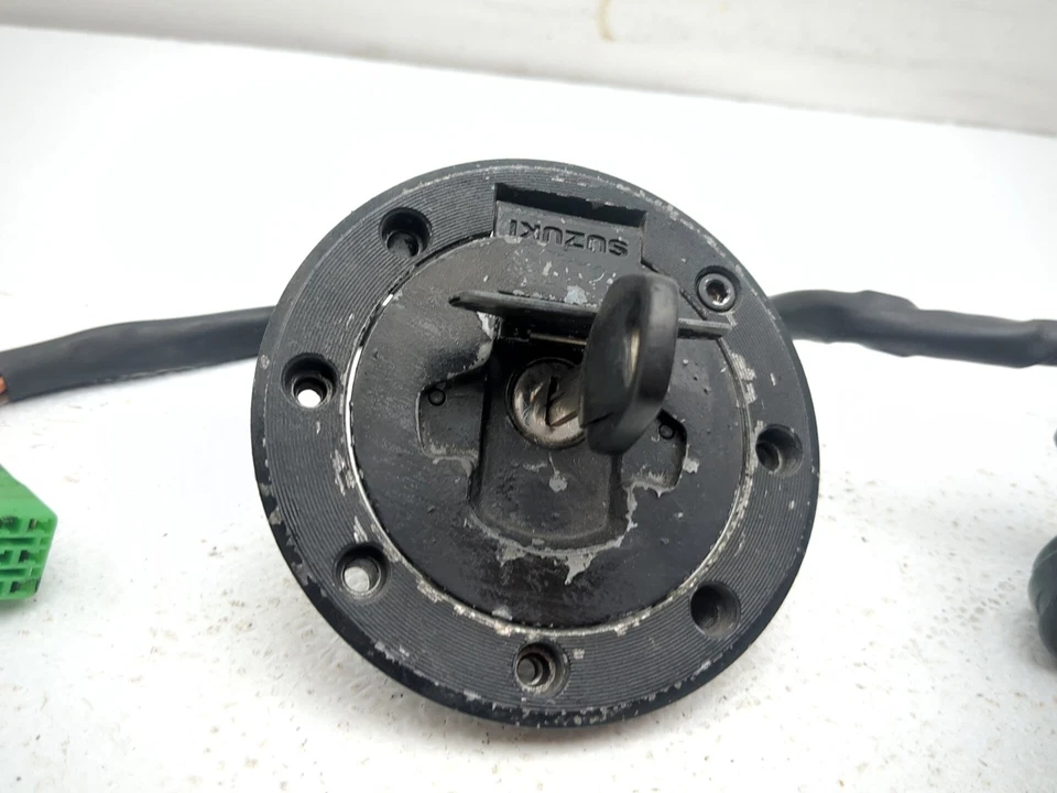 00-04 Suzuki Bandit GSF600S Juego de bloqueo Interruptor de encendido Tapa y llave Foto 2 de 4