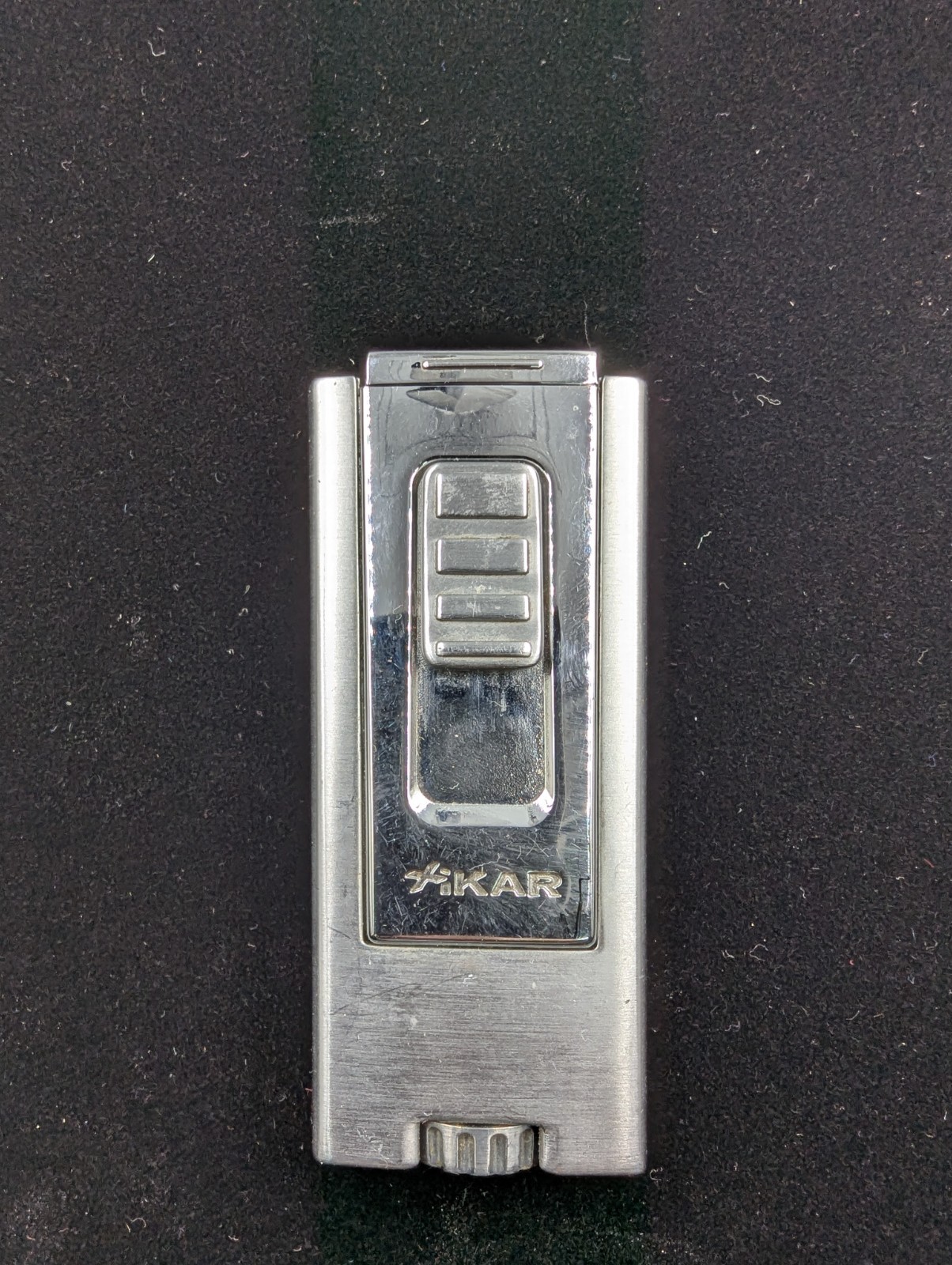 Xikar Trezo Lighter, Inline Triple Jet Flame, Gunmetal