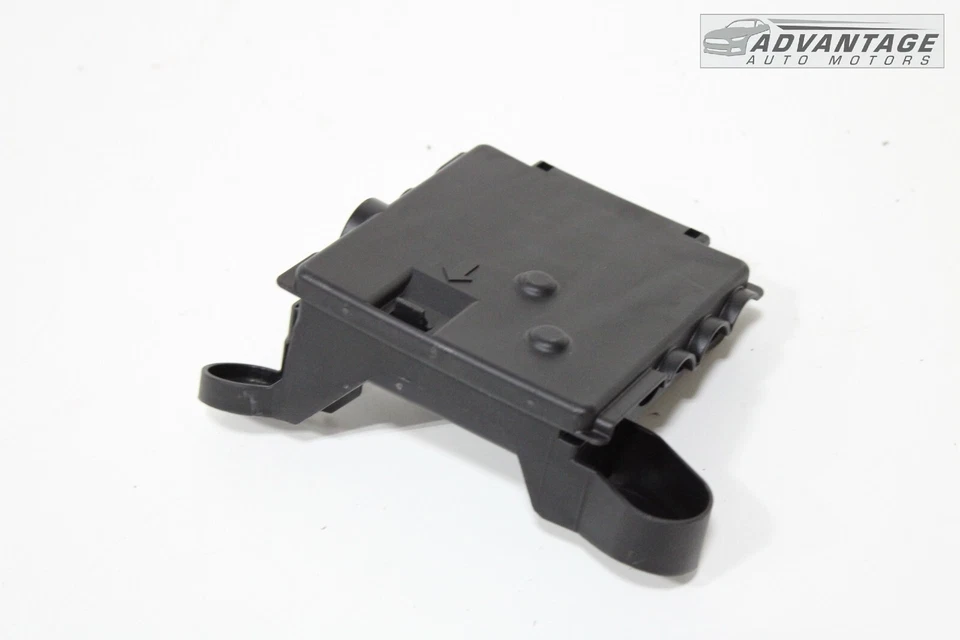 2012-2017 AUDI A7 QUATTRO FUSE RELAY BATTERY JUNCTION FUSE TERMINAL BOX OEM - Image 2 of 4