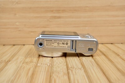 Panasonic LUMIX DMC-TZ2 6 MP Digital Camera, 10x Optical Zoom