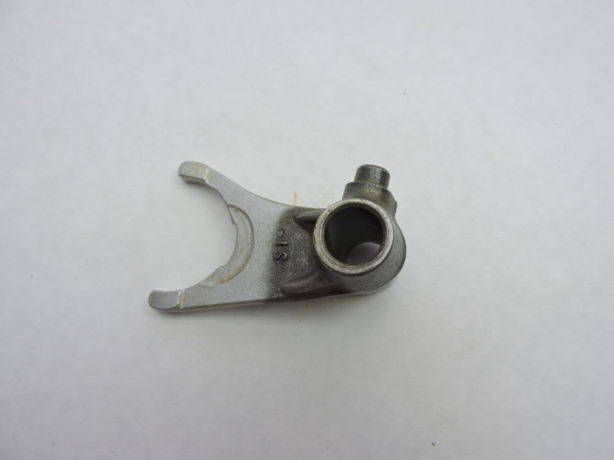 13140-067 NOS Kawasaki Shift Fork 2ND & 3RD KZ400 y384d | eBay
