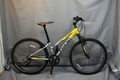 2004 trek 3700, huge deal Hit A 67 