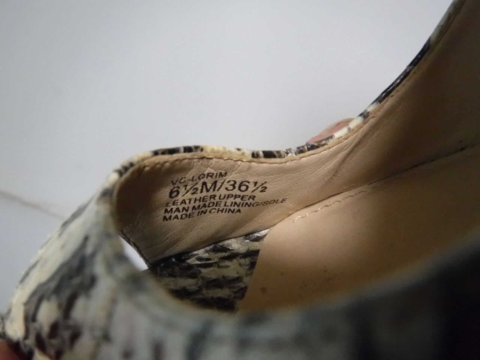 Vince Camuto Lorim Snake Print Python Platform Pu… - image 17