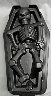 Wilton Cake Pan Halloween Skeleton Casket RIP Metal 3D Baking Mold