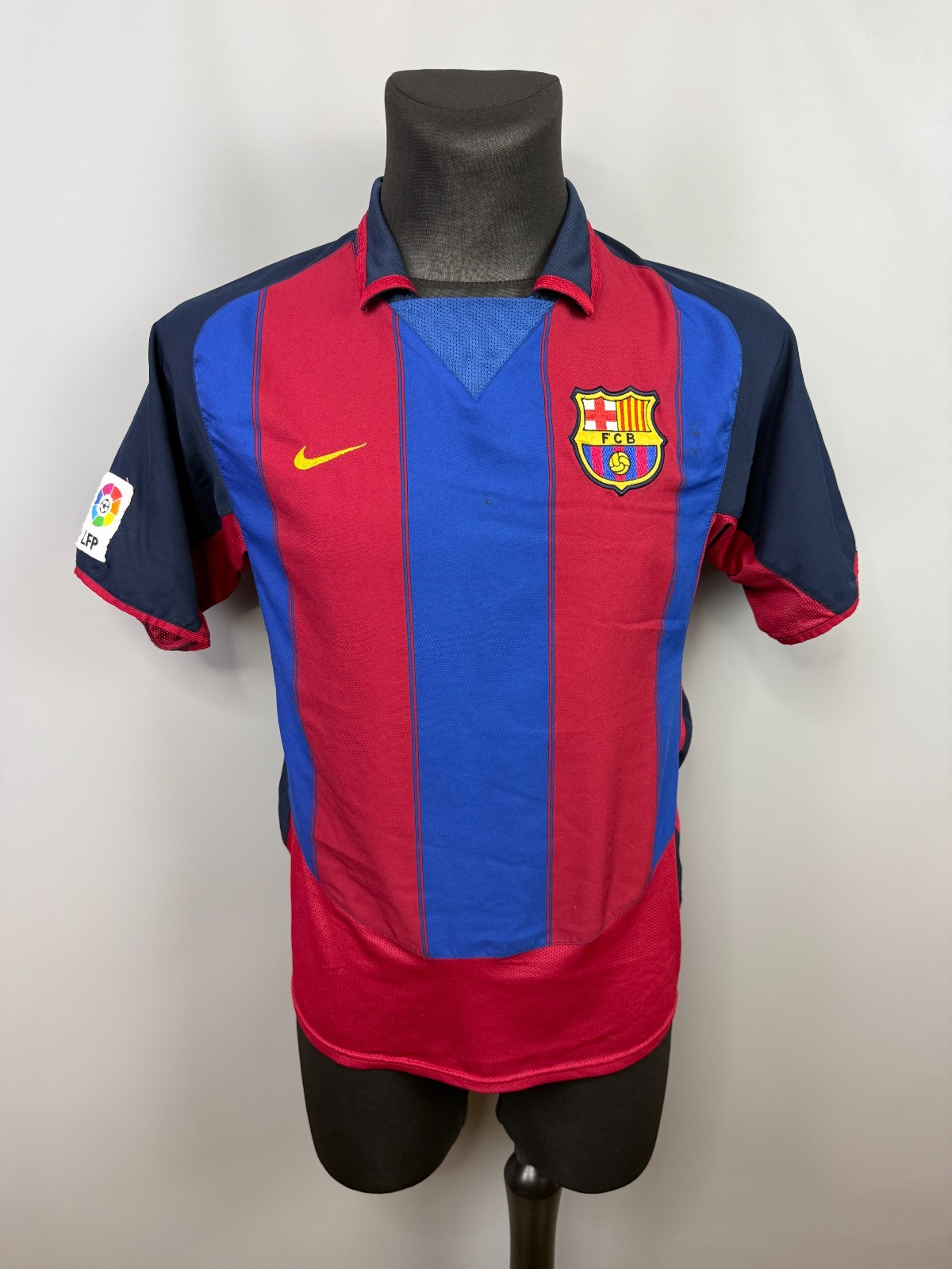 BARCELONA 2003 2004 HOME SHIRT VINTAGE FOOTBALL SOCCER JERSEY NIKE MENS SIZE S