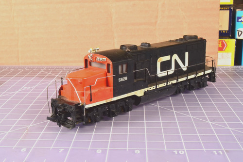 Trk Rdy Mantua/TYCO Canadian National 5328 11,8 OZ GWC GP20 VAL | Condition: Used