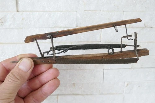 ~~~ Antique Old Bird Trap Snap Trap 19/20 Cen. Alpine~~~