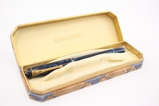 Vintage Conway Stewart 759 Fountain Pen Writing 14ct Gold Nib Navy Casing