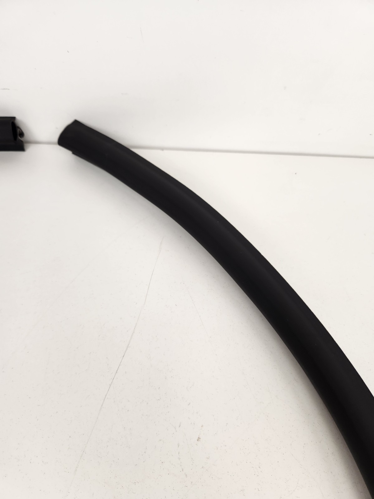 McLaren MP4-12C 2012-2014 Left Lower Seal