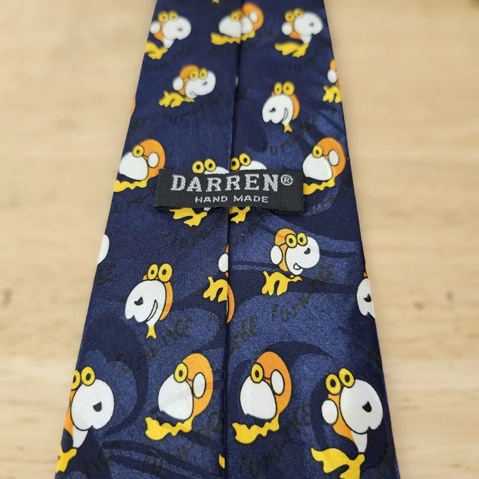 Corbata de cuello Snoopy para hombre marca Darren azul patrón geométrico 100 % seda cacahuetes Foto 2 de 4