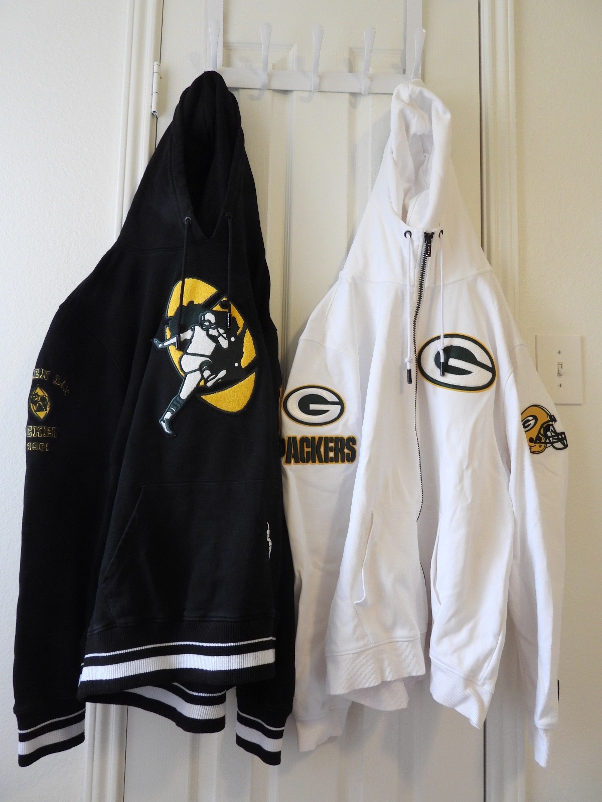 Green Bay Packers Pro Standard Sweatshirt(s) - XXL Size