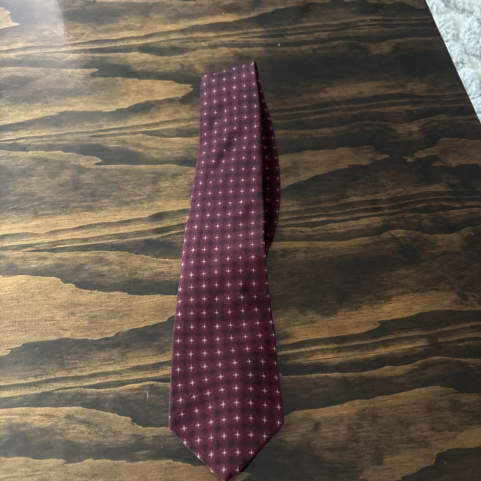 Men's Silk Self-Tie Burgundy Geometric Bill Blass Black Label Vintage Neck Tie