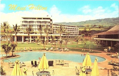 Maui Hilton Kaanapali Beach Hawaii  Pool & Mountain View Postcard