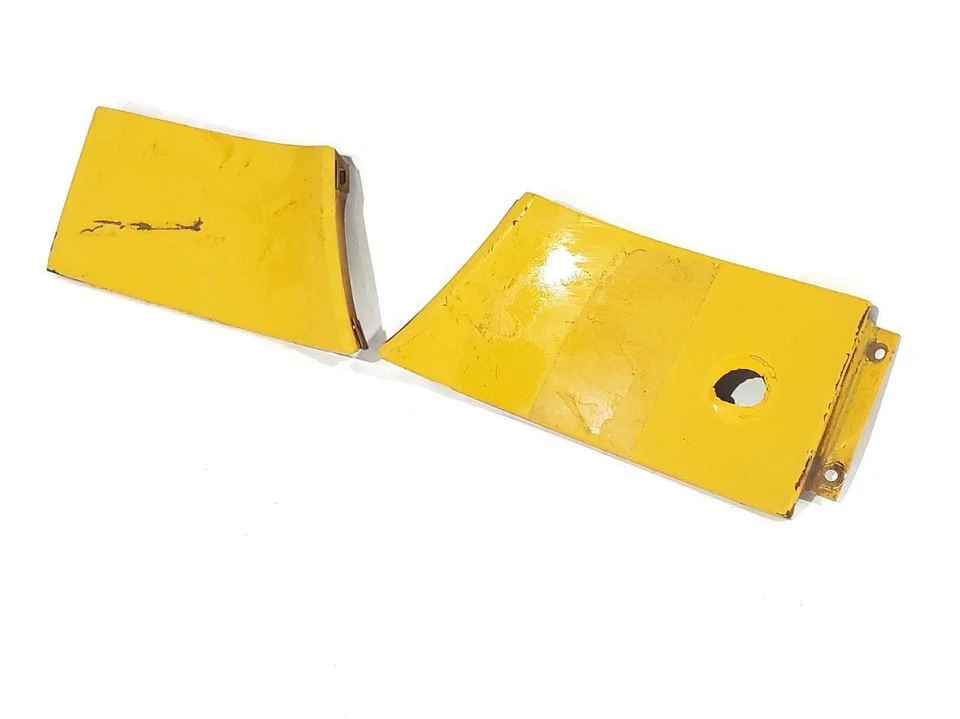 1972 International 1110 OEM Left Right Cowl Vent Side Panels See Pictures - Image 3 of 4