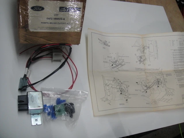 Kit de recorte de freno eléctrico aire acondicionado Ford Escort 1984-85 NOS Foto 2 de 2
