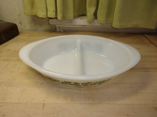 Vtg. Glasbake Garden Herb Milk Glass Divided Casserole Dish J2352 FREE SHIPPING - Picture 1 of 14