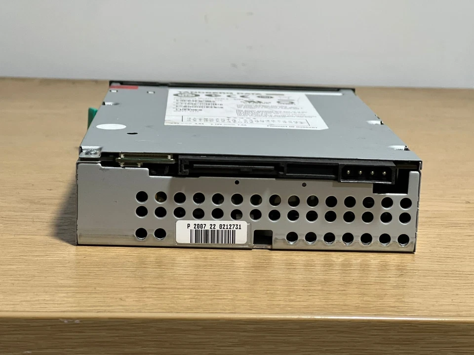 Tandberg Data 3504-LTO  BRSLA-0703-DC SAS Tape Drive Front Trap Door LTO-4 - Image 3 of 4