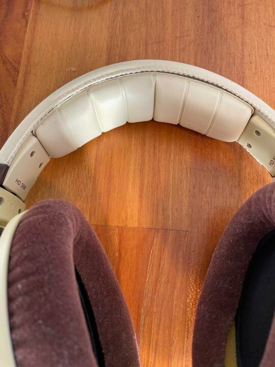 SENNHEISER HD 598 Open type Around-Ear Headphone Good