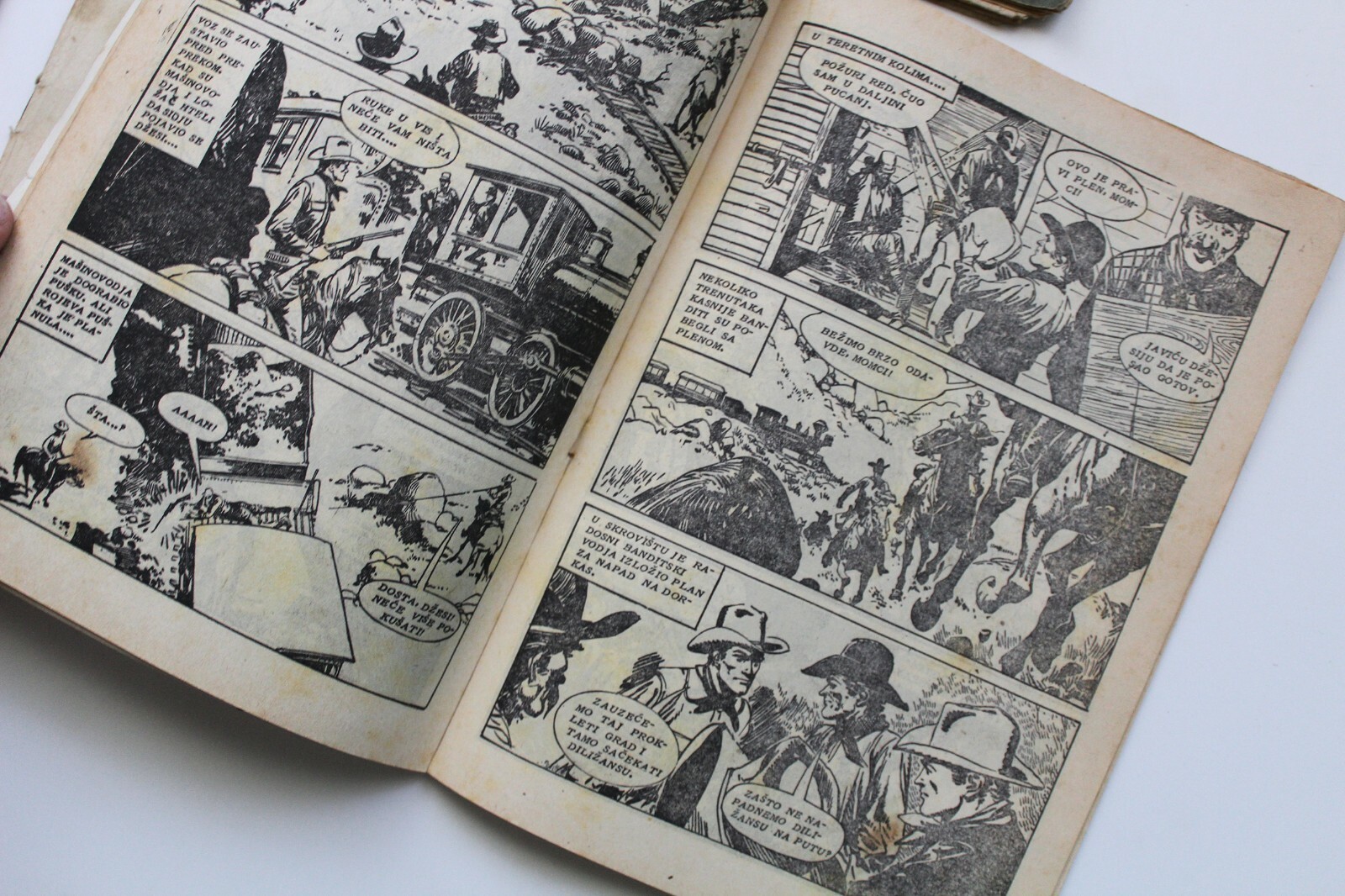 COWBOY PICTURE LIBRARY - LOT of 17 Comics - Yugoslavia 60's | eBay