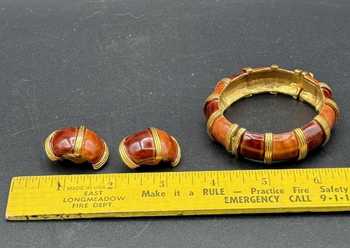 Vintage 1950 Original by Robert Browns & Gold Bangle Bracelet & Clip On Earrings - Picture 7 of 7