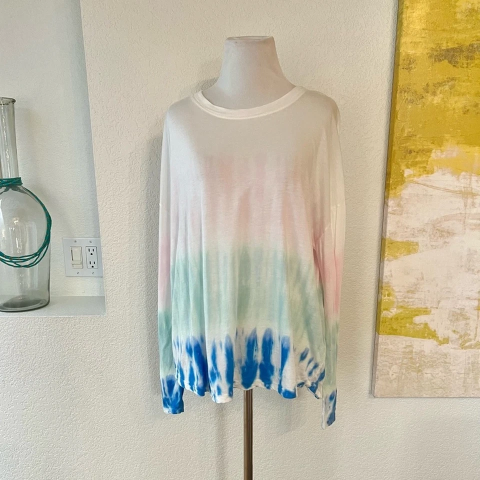 *Nueva con etiquetas Espléndida Camiseta Tie Dye Manga Larga - Mediana Foto 4 de 4