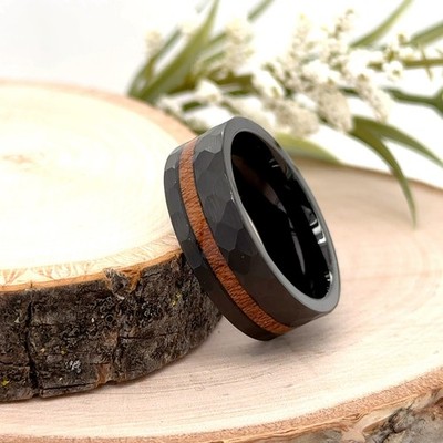 8mm Black Tungsten Carbide Christmas Gift Ring Wood Inlay & Faceted Pattern Band