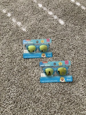BABY SHARK KIDS SUNGLASSES 4.5 INCHES WIDE SUMMER POOL VACATION 100 UV NEW X 2