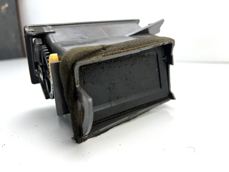 1989-1995 Toyota 4Runner серый приборной панели вентиляционная решетка OEM поврежден - Изображение 3 из 4