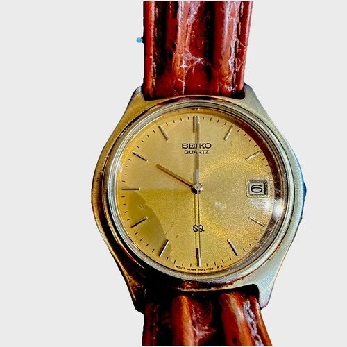 Seiko Quartz Gold Tone Men's Watch with Date Indicator VINTAGE need battery