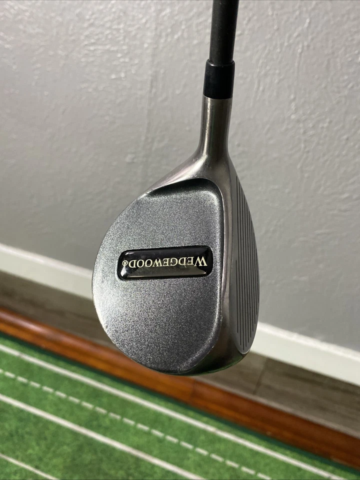 Women's Wedgewood Ladies Flex Graphite 30* 6 Iron Wood Right Hand - Image 2 of 4