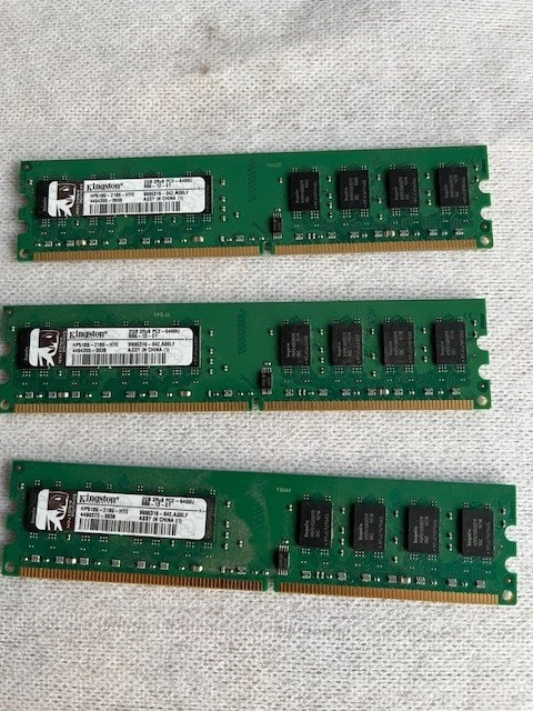 Barrette RAM Kingston 2 Go – DDR2 800 MHz – PC2-6400 – 240 Pins – Occasion