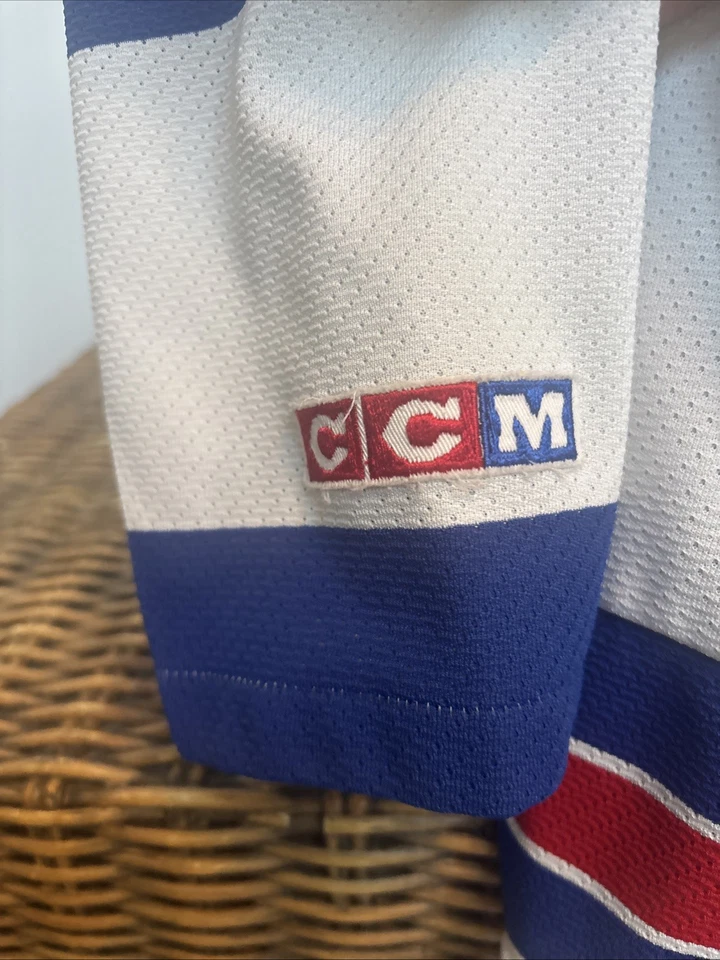 Camiseta branca vintage Y2k NHL licenciada Mark Messier New York Rangers CCM tamanho XXL - Imagem 3 de 4