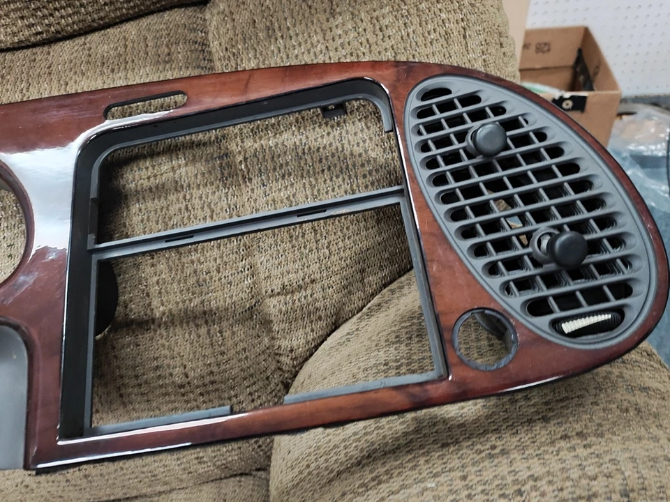 Tablero de madera usado OE Saab 900 9-3 fascia Foto 4 de 4