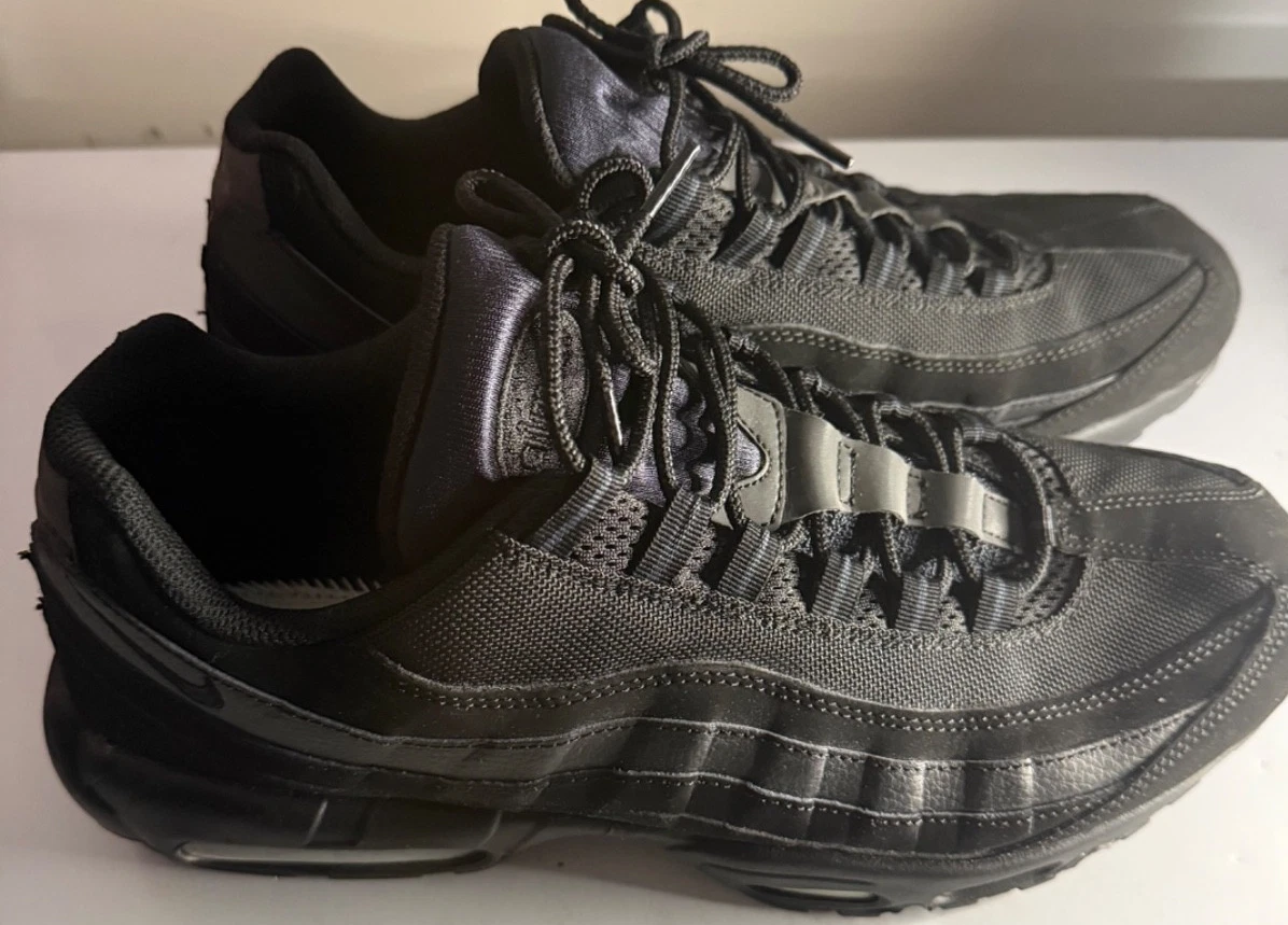 Nike Air Max 95 Triple Black - 609048-092 for Sale | Authenticity