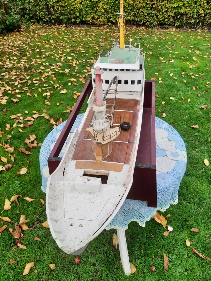 Tonnenleger Otto Treplin 1:40 Gfk Rumpf Inkl. Baupläne  - Bild 3 von 4