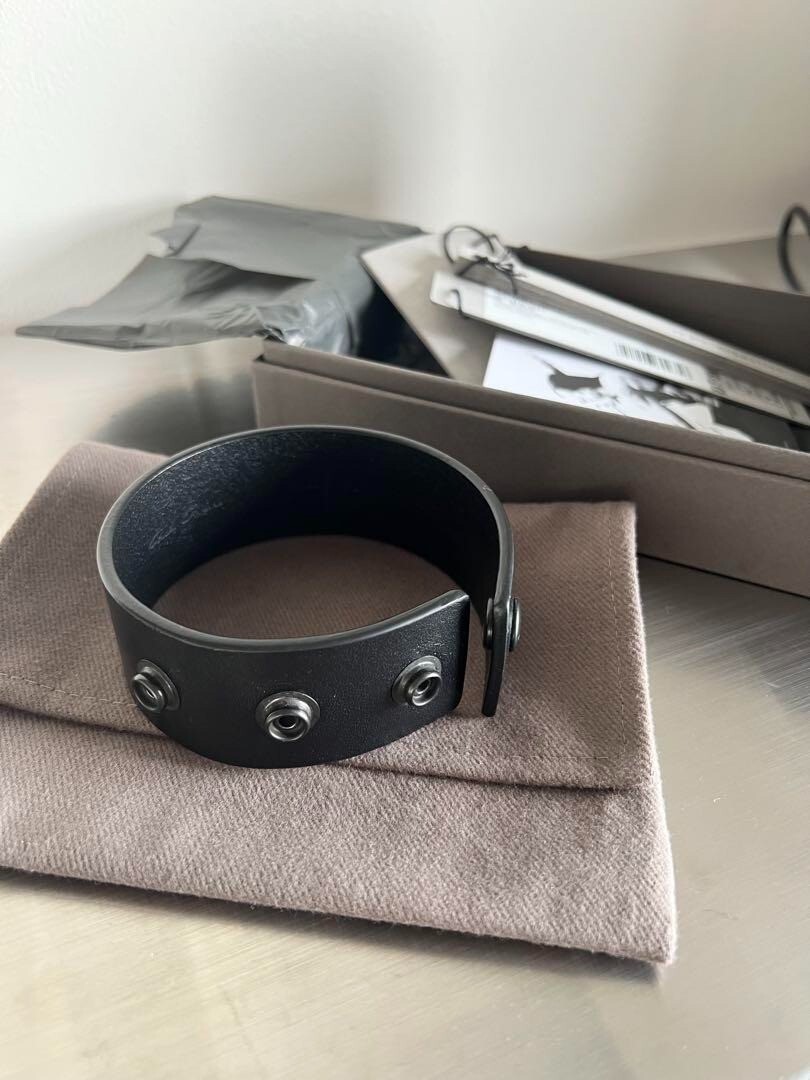 Rick Owens/Hollywood Anthem Cuffブレスレット黒 Rick Owens - Anthem Cuff | HBX - Globally Curated Fashion