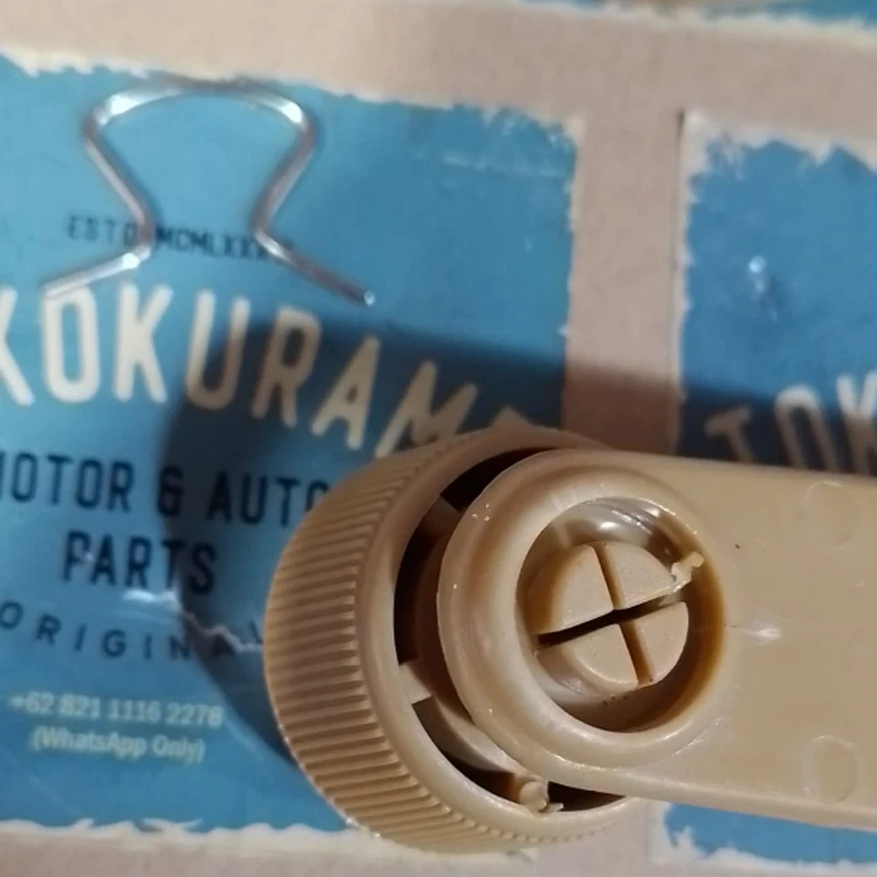 Manivela de ventana con manivela de puerta marrón para camioneta Toyota Hilux RN20 RN25 RN30 RN50 RN55 Foto 4 de 4