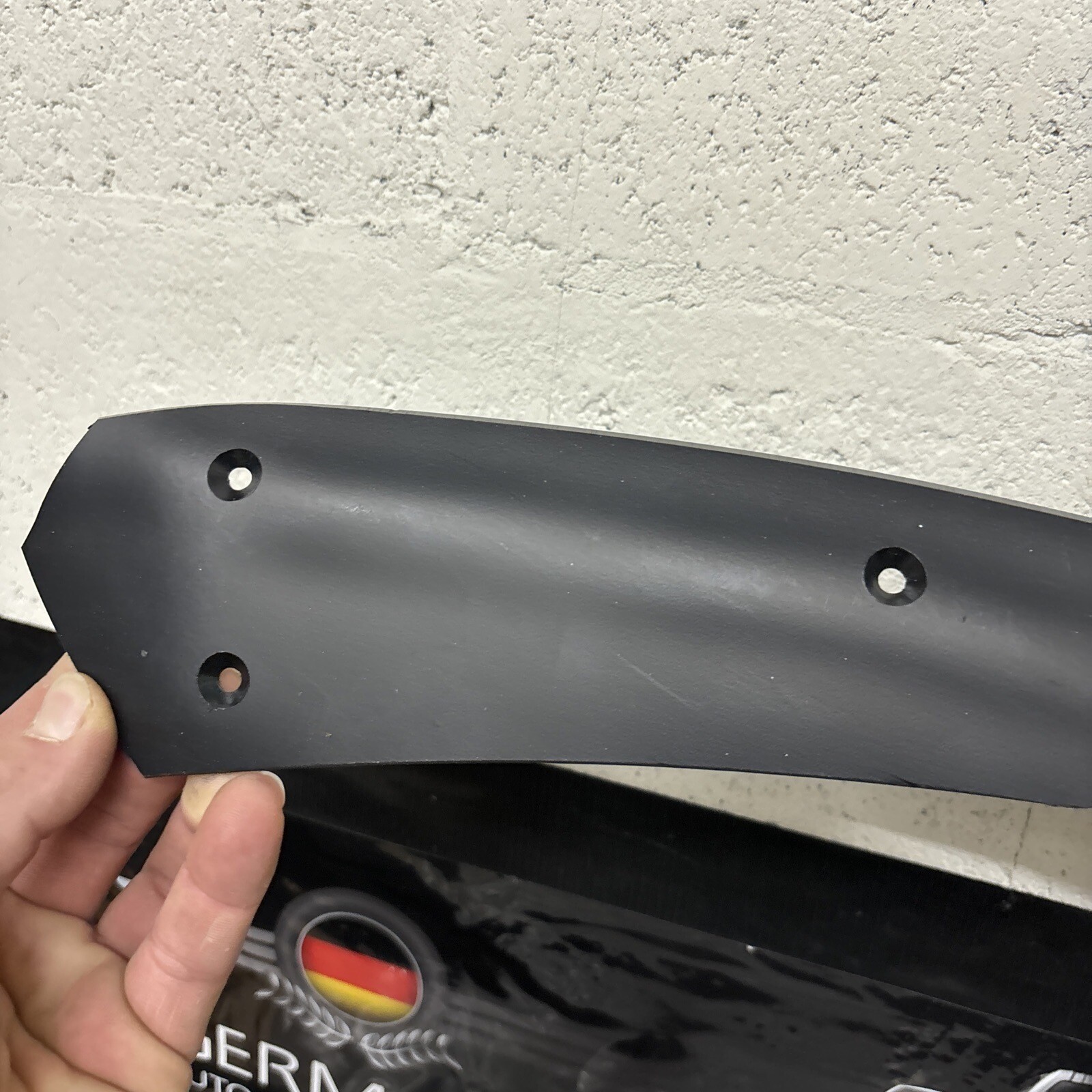 Brand New Genuine MCLAREN Plastic Support Bracket Left & Right Side Item# 860