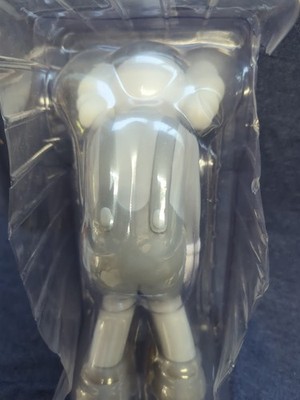Kaws Small Lie Gray Exclusive Medicom Vinyl Figure Toy Limited