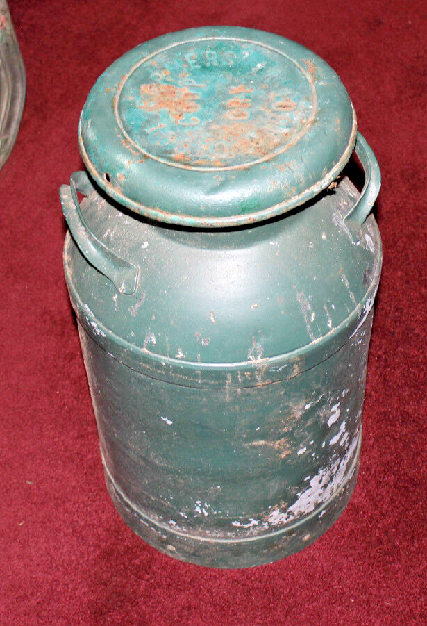 Antique Lyndonville Cry Deary Bros. Vermont Milk Can Container