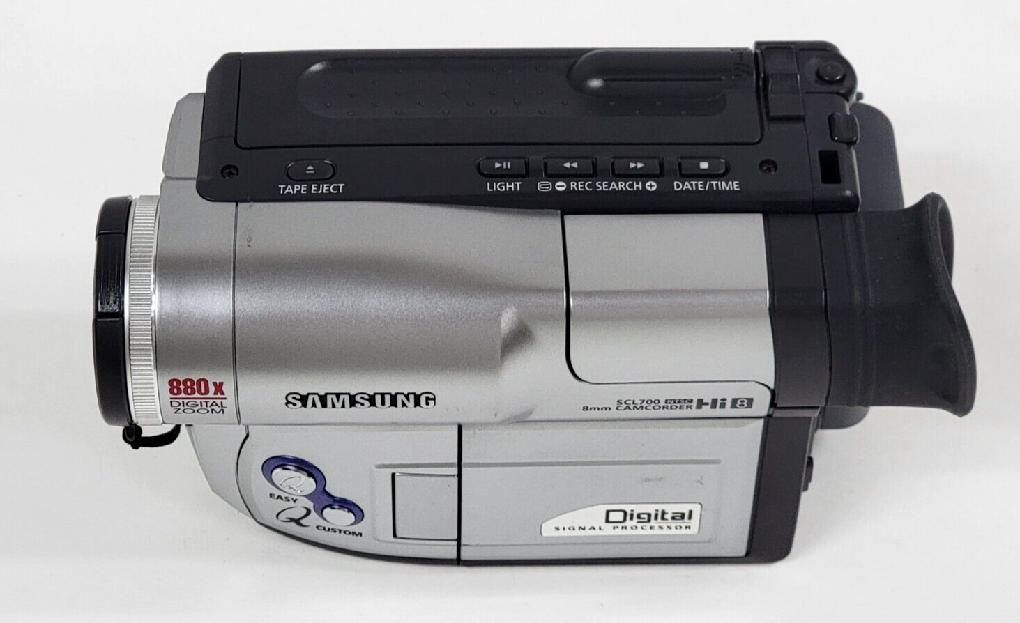 Samsung SCL700 Hi8 NTSC 8mm Video Camera Camcorder / Charger & New