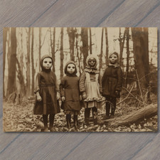 FLATCARD Weird Creepy Vintage Look Vibe Kids Masks Halloween Cult Unusual Family