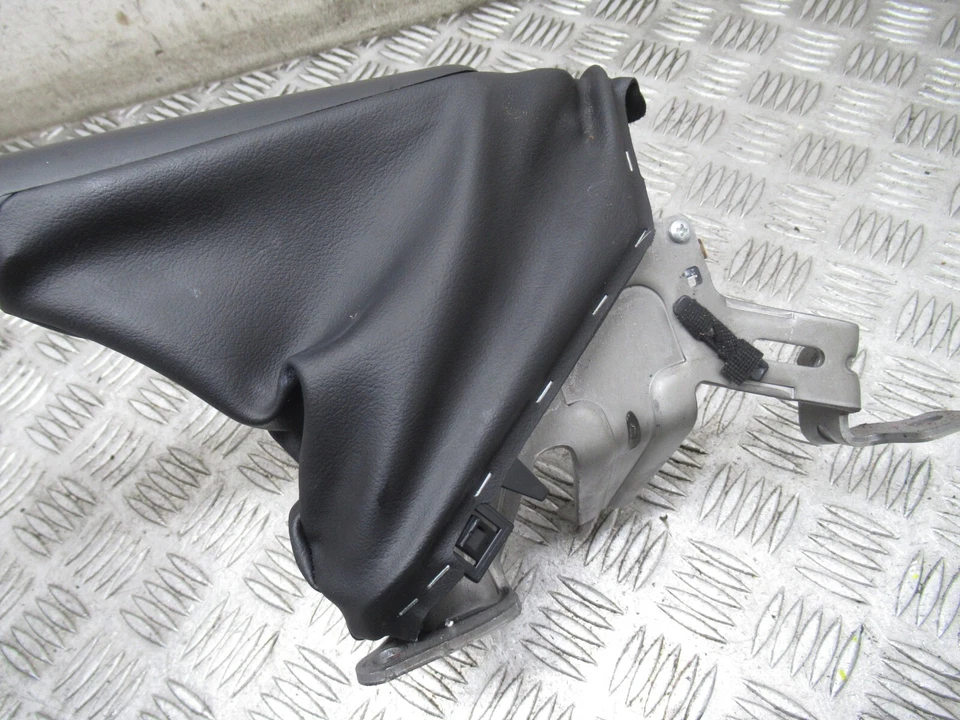 2017 MINI HATCH ONE F56 1.5 PETROL AUTO MK4 3DRS HANDBRAKE LEVER REF17124 - Image 4 of 4