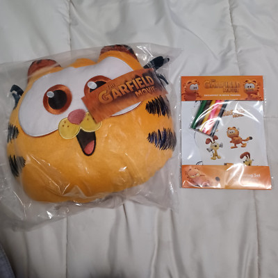 GARFEILD BLANKET AND COLORING SET REGAL EXCLUSIVES
