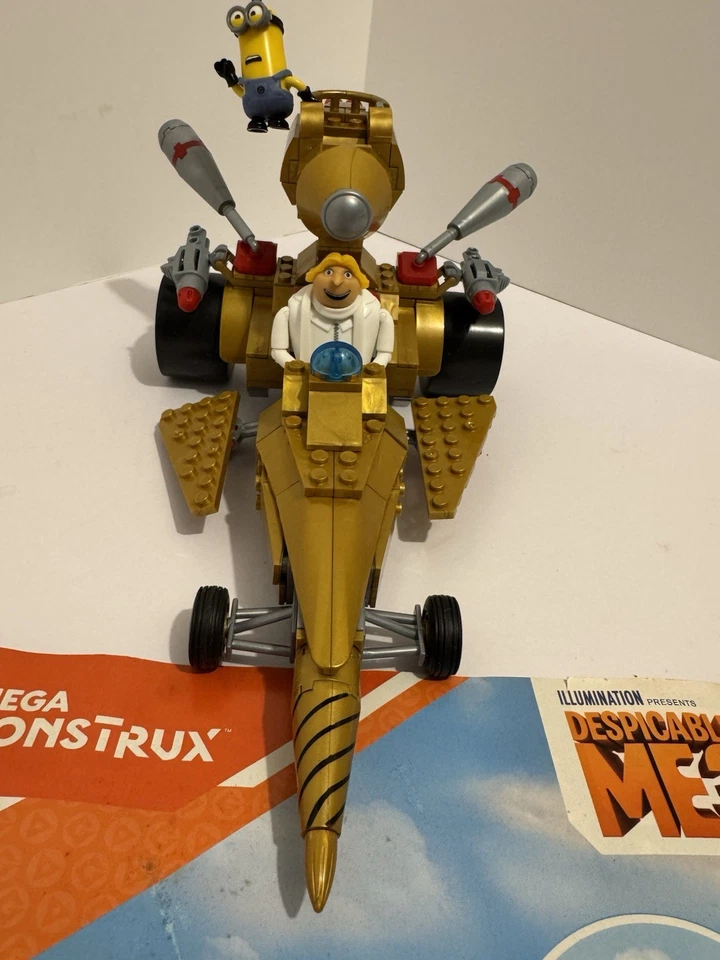 MEGA CONSTRUX DESPICABLE ME FDX84 DRU'S TRANSFORMING CAR - Image 3 of 4