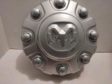 2021 Dodge Ram Truck 2500 3500 Silver Center Hubcap Hub Cap Oe Srw 6pg02trmab 2021 Dodge Ram Truck 2500 3500 Silver Center Hubcap Hub Cap Oe Srw 6pg02trmab