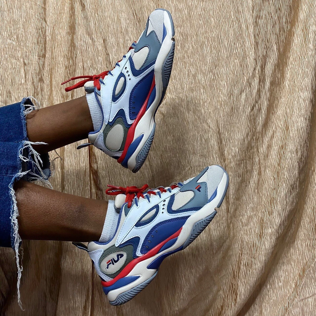Fila sale shoes aesthetic